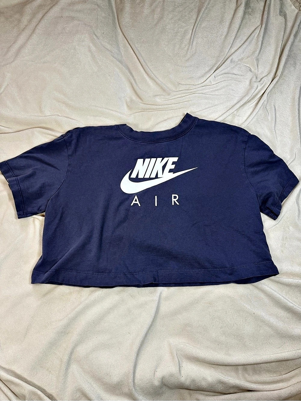 Nike Air Cropped Graphic T-Shirt Blue Small